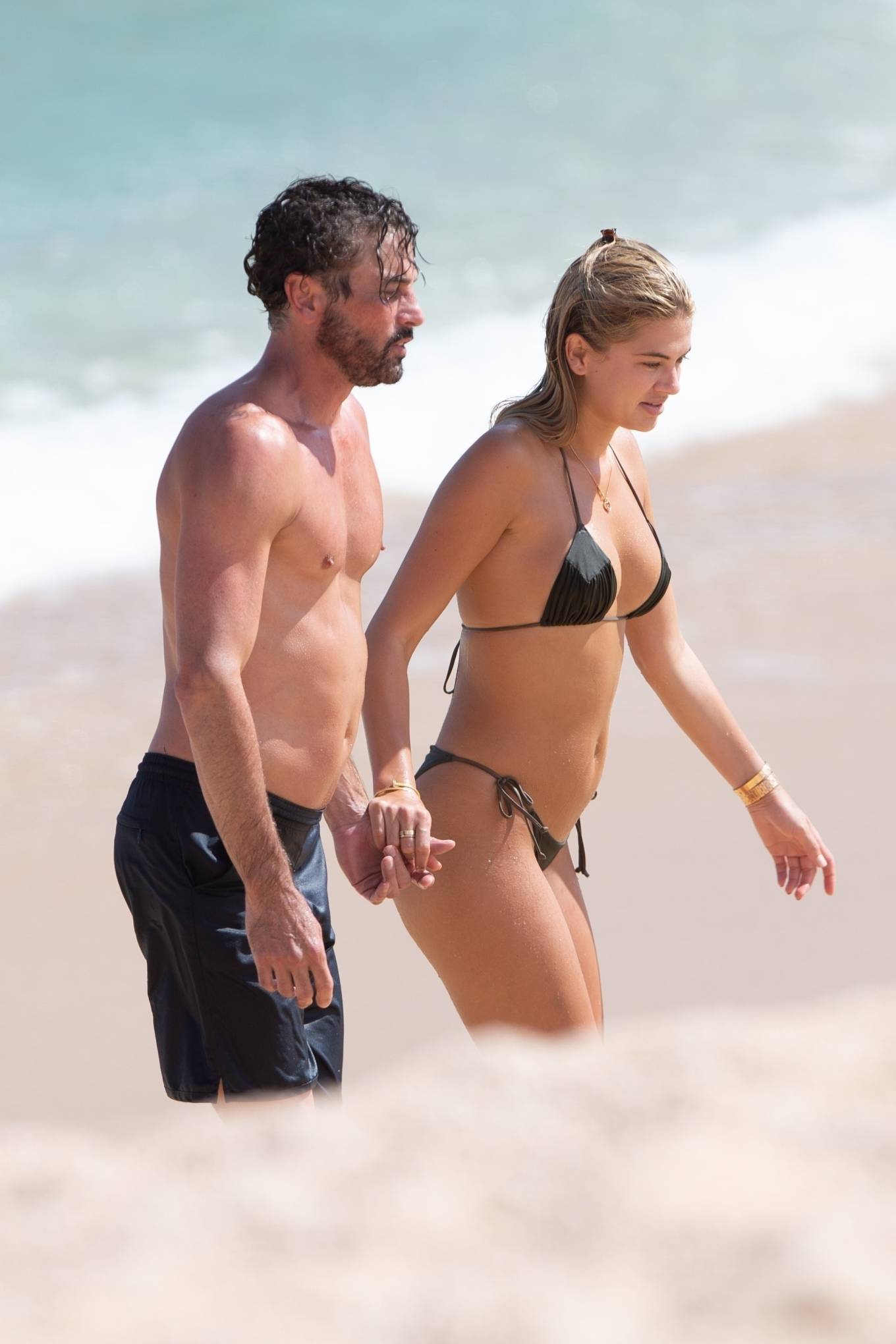 Megan Blake Irwin and Skeet Ulrich - Bikini candids in ...