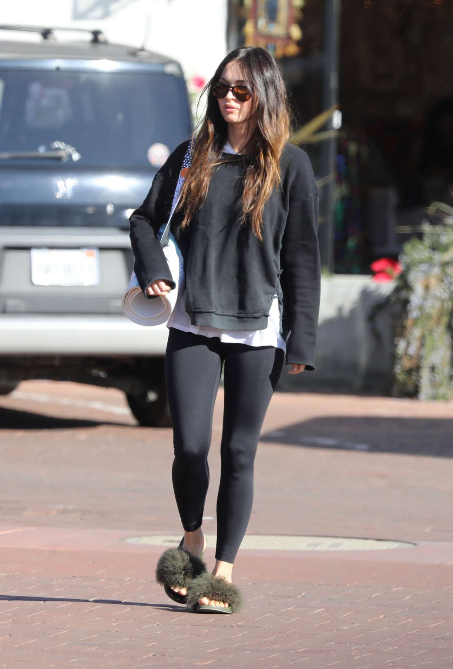 Megan Fox in Tight Leggings – Out in Malibu | GotCeleb