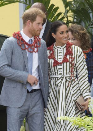 Meghan Markle and Prince Harry - Visits a handicraft fair at the Fav'oneoua Centre in Tonga