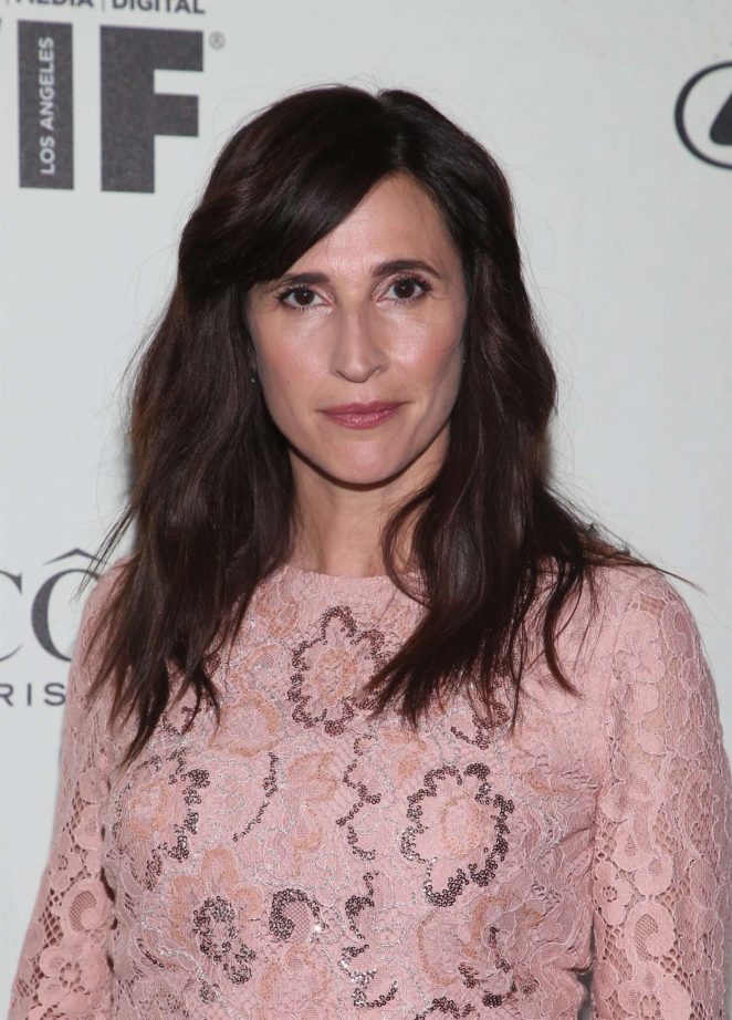 Next photo of Michaela Watkins