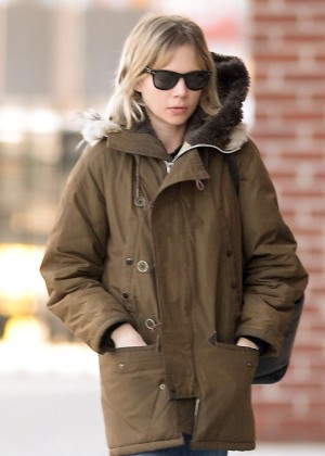 Michelle Williams out in Brooklyn