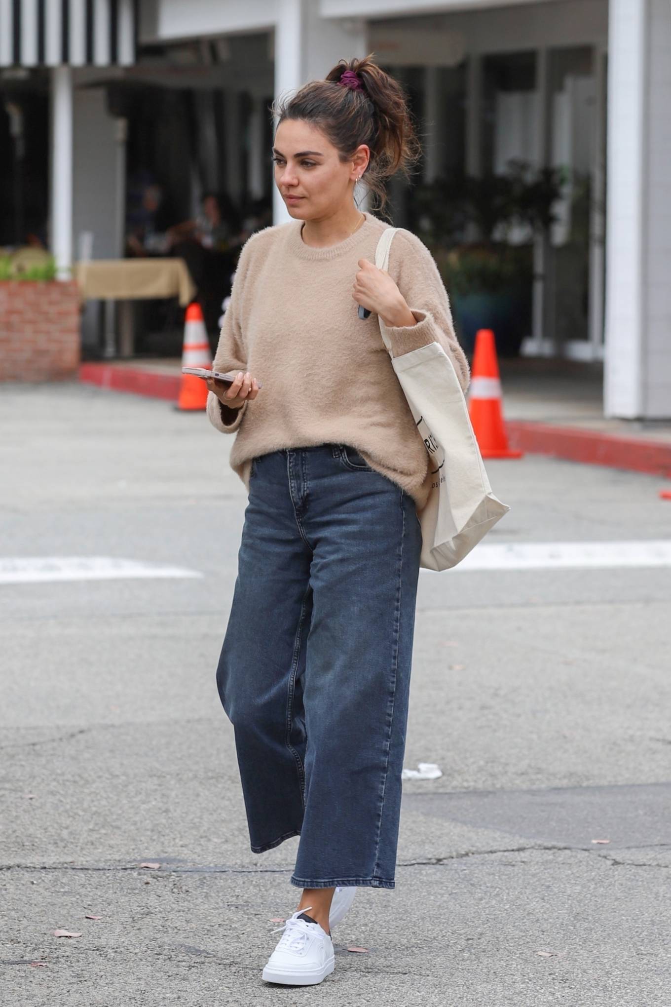 Mila Kunis 2023 : Mila Kunis – Seen after lunch at Beverly Glen Deli in Los Angeles-09
