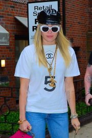 Miley Cyrus - Goes to get her hair done out in New York City