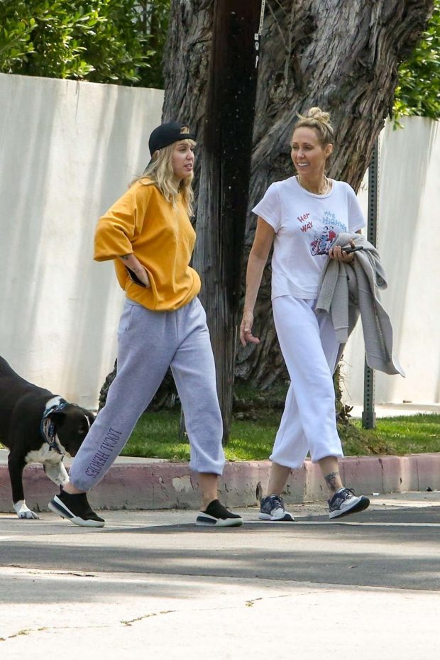 Miley Cyrus: Out for a walk with her mother Trish-17 | GotCeleb