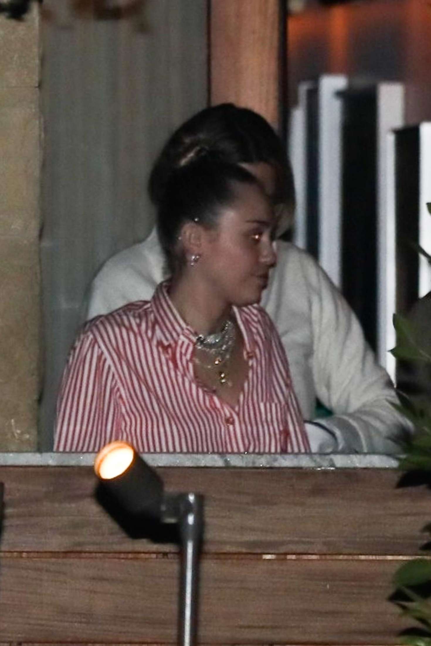 Miley Cyrus 2019 : Miley Cyrus out for dinner at Soho House in Malibu -03