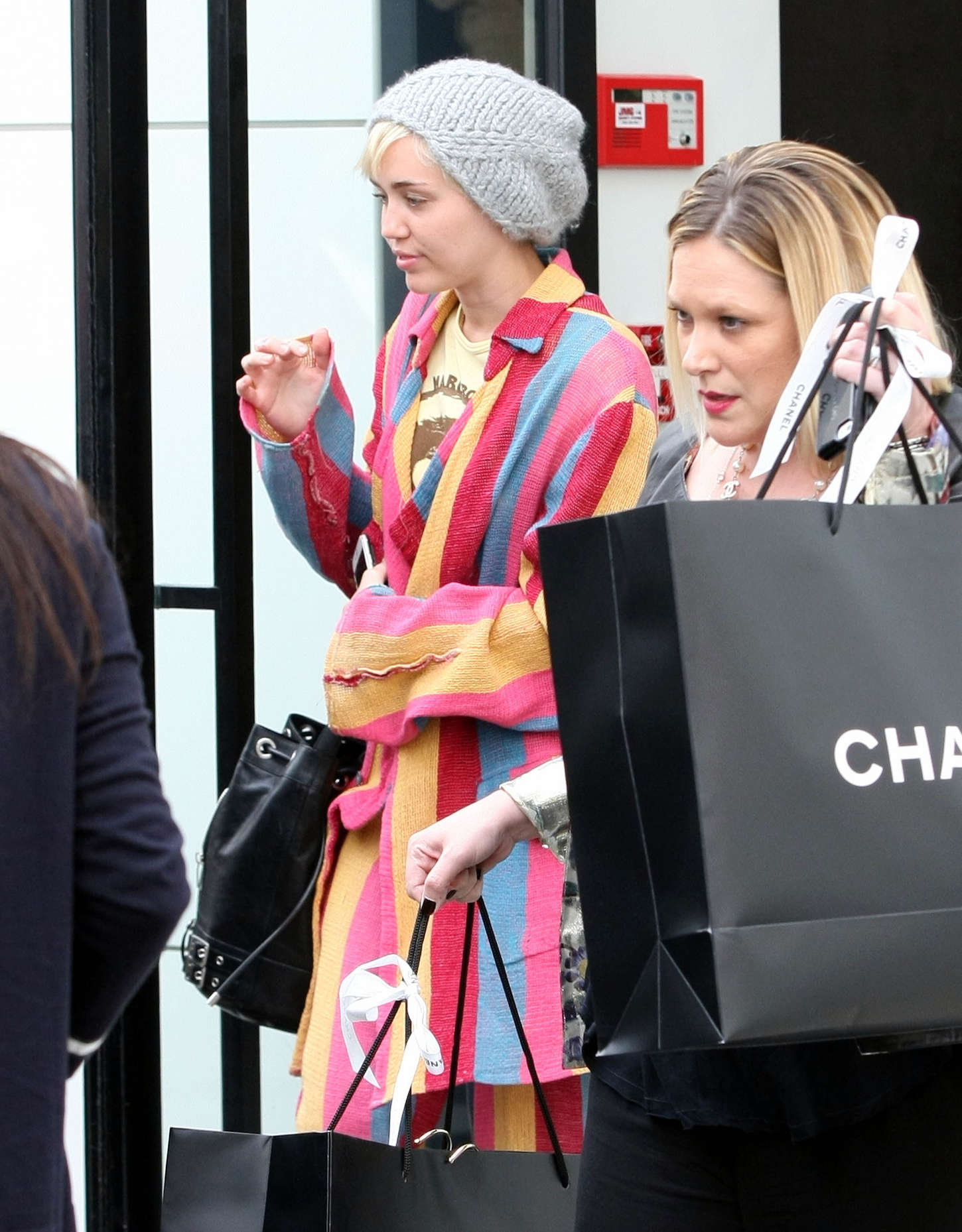 Miley Cyrus 2015 : Miley Cyrus: Shopping in Beverly Hills -07