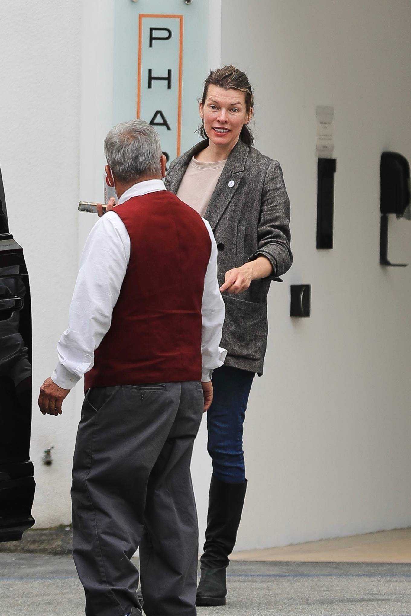 Milla Jovovich 2023 : Milla Jovovich – Pictured at a skin care clinic in Beverly Hills-04