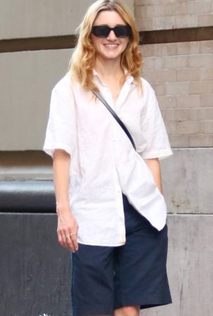 Natalia Dyer - Steps out make-up-free in New York