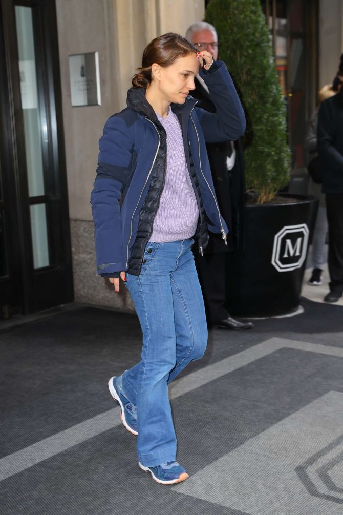 Natalie Portman - Leaving her Hotel in New York