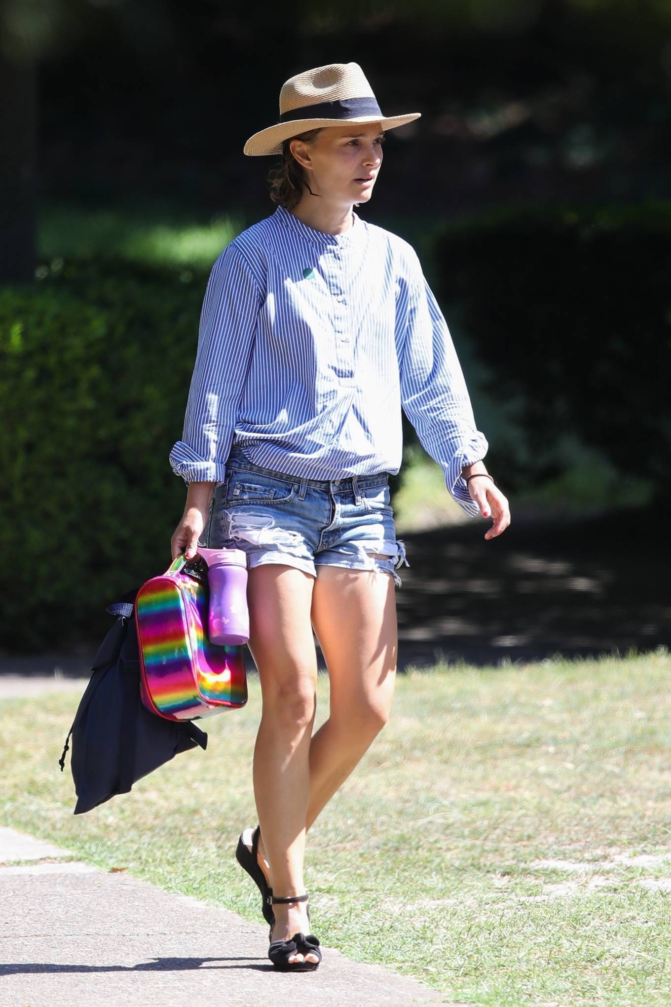 Natalie Portman – Seen while out in Sydney