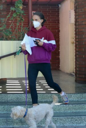 Natalie Portman - Wears a purple hoody and black leggings in Los Feliz