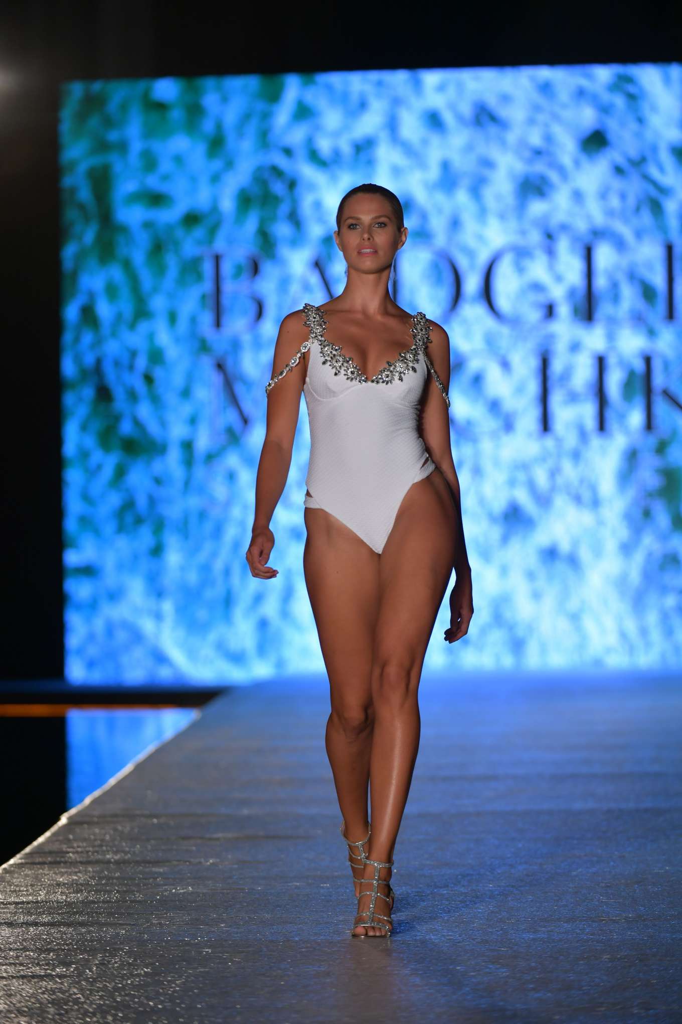Natalie Roser Badgley Mischka 2020 Swimwear Collection In Miami 09 Gotceleb 