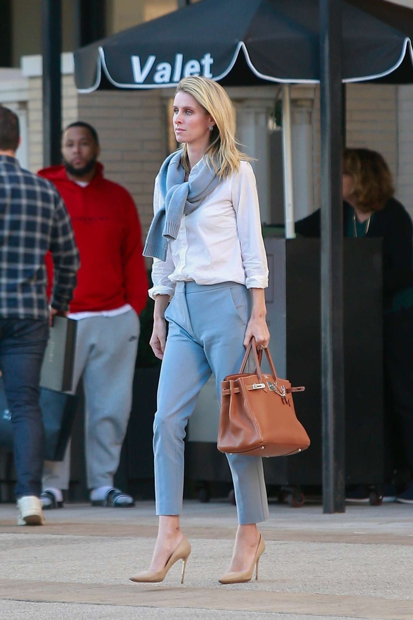 Nicky Hilton - Shopping at Barneys New York-01 | GotCeleb