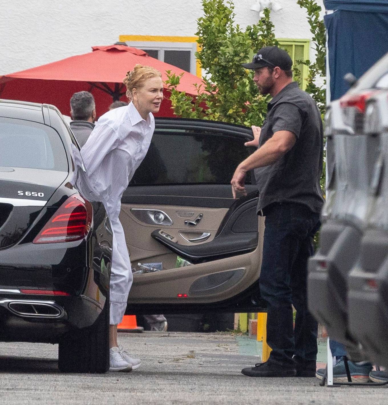 Nicole Kidman - On set of Amazon Series Expats in Los Angeles-03 | GotCeleb