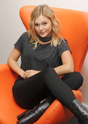 Olivia Holt at Radio Station Hits 97.3 Portrait in Hollywood