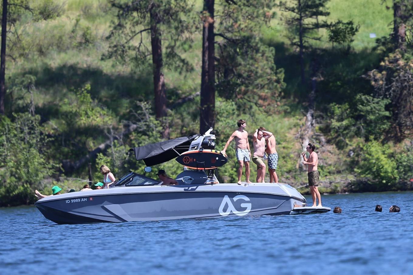 Olivia Jade - With Isabella Rose Giannulli in a bikini on the lake in