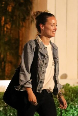 Olivia Wilde - Seen at the San Vicente Bungalows in West Hollywood