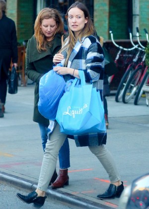 Olivia Wilde Shopping in New York