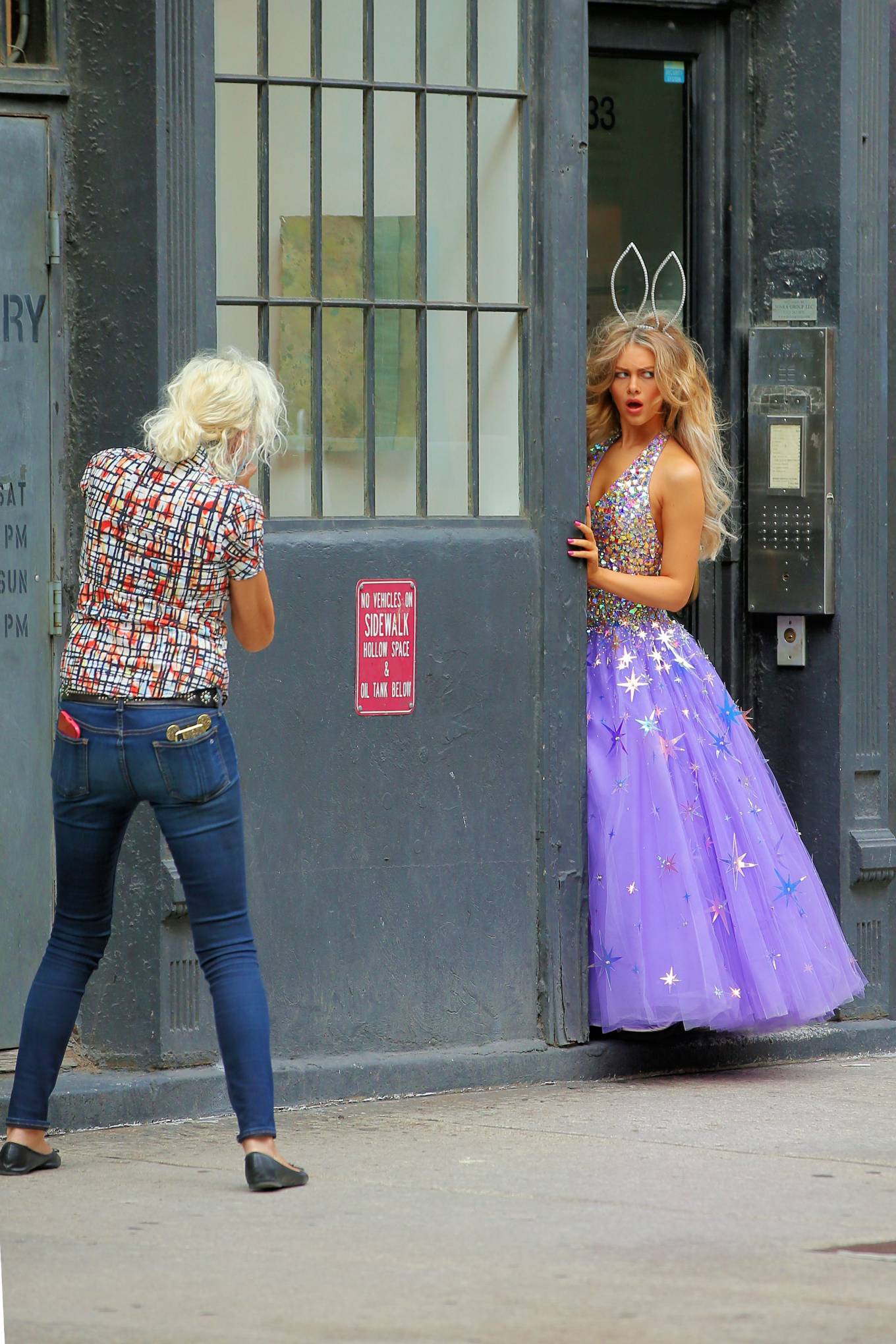 Parker Winston – Photoshoot candids in Soho in New York