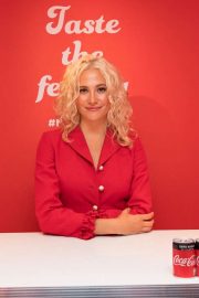 Index of /wp-content/uploads/photos/pixie-lott/coca-cola-s-ultimate