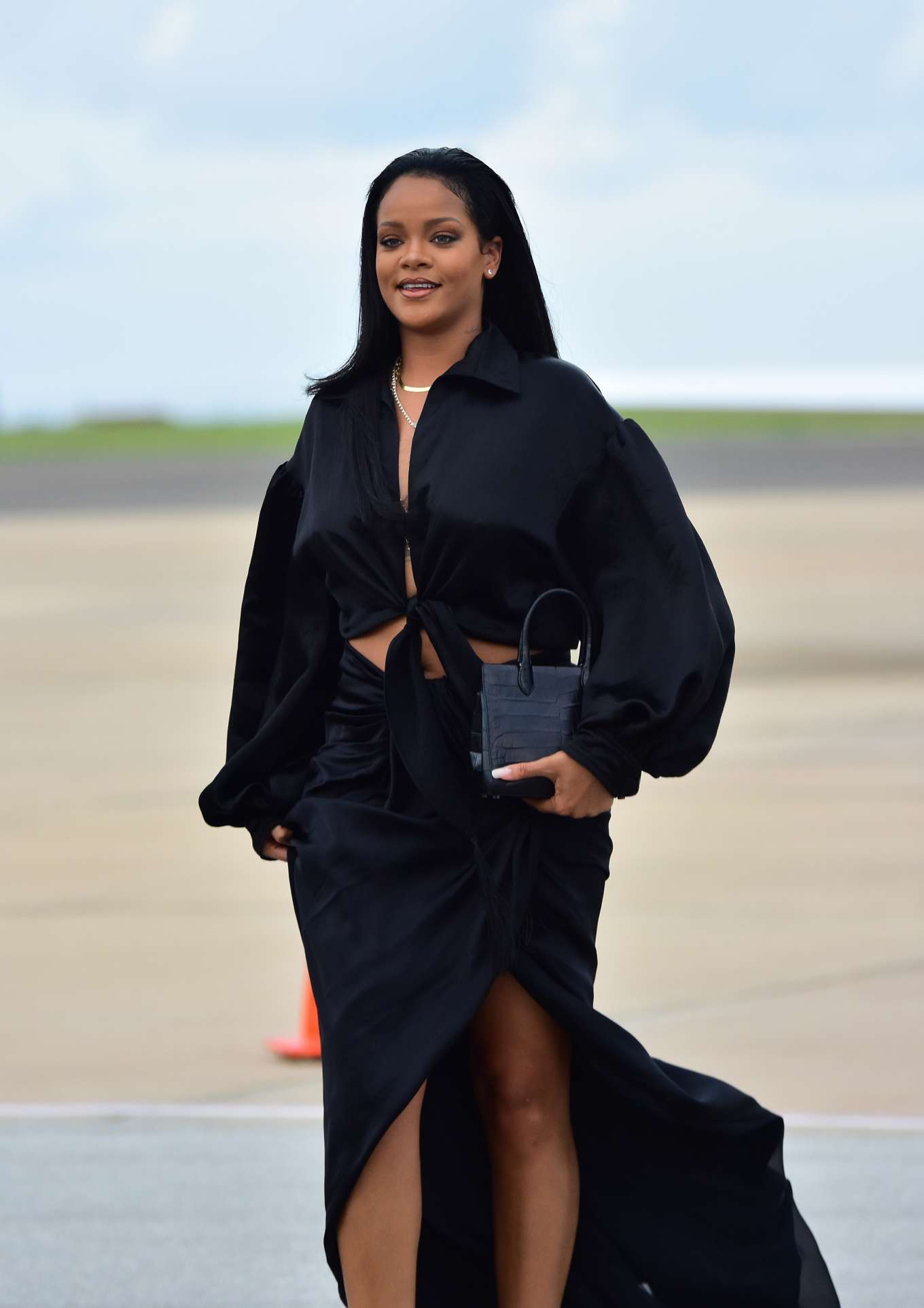 Rihanna - Arriving in Barbados for Crop Over Festival-10 | GotCeleb