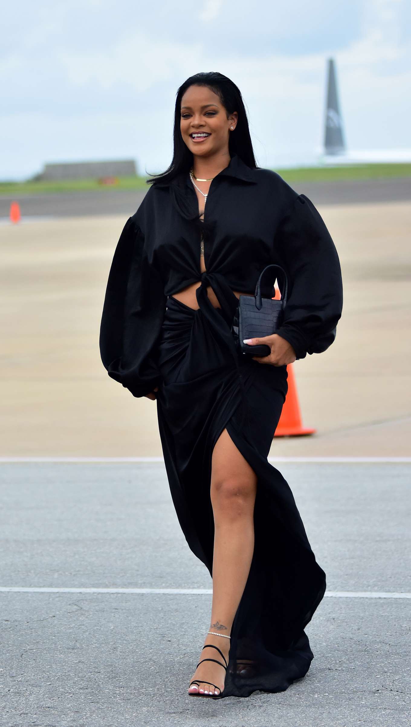 Rihanna - Arriving in Barbados for Crop Over Festival-15 | GotCeleb
