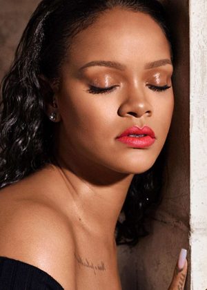 Rihanna - Fenty Beauty Mattemoiselle 2018