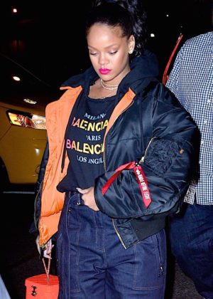 Rihanna - Leaves Avenue Nightclub in Hollywood