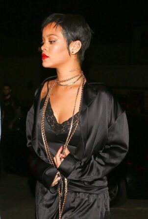 Rihanna - Night out with friends at Delilah Nightclub in West Hollywood