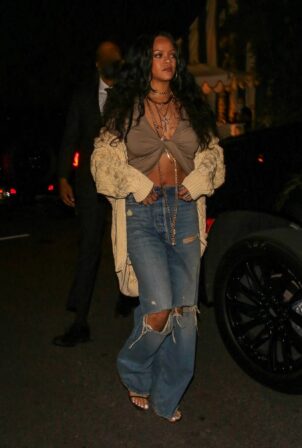 Rihanna - With John Mayer at The San Vicente Bungalows in West Hollywood