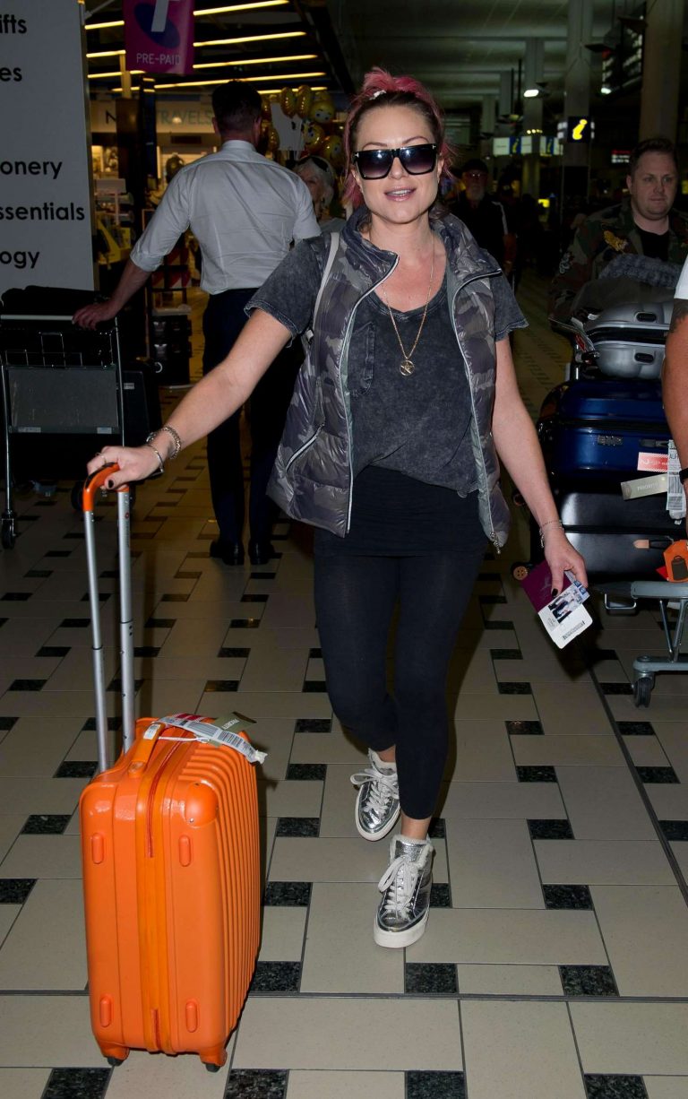 Index of /wp-content/uploads/photos/rita-simons/arriving-at-brisbane