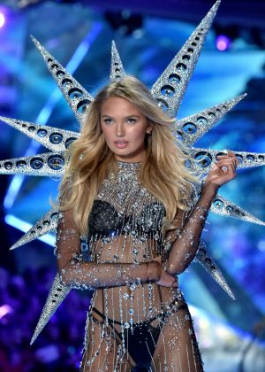 Romee Strijd - 2018 Victoria's Secret Fashion Show Runway in NY