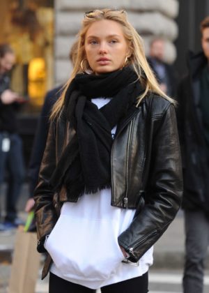 Romee Strijd - Out and about in Soho