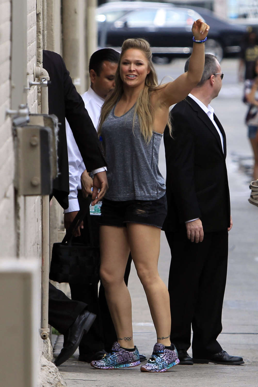 Ronda Rousey 2015 : Ronda Rousey in Shorts Arrives at Jimmy Kimmel Live -02