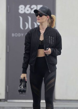 Rosie Huntington Whiteley - Leaves the gym in West Hollywood