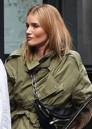 Rosie Huntington-Whiteley - Out In London