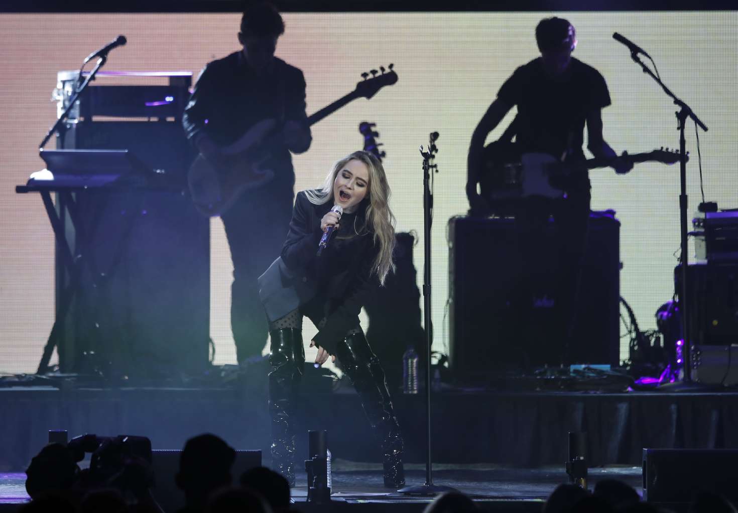 Sabrina Carpenter: Performs at B96 Pepsi Jingle Bash -02 | GotCeleb