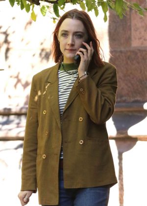Saoirse Ronan - Filming 'Lady Bird' in New York