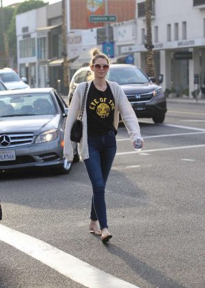 Sara Foster - Shopping in Beverly Hills