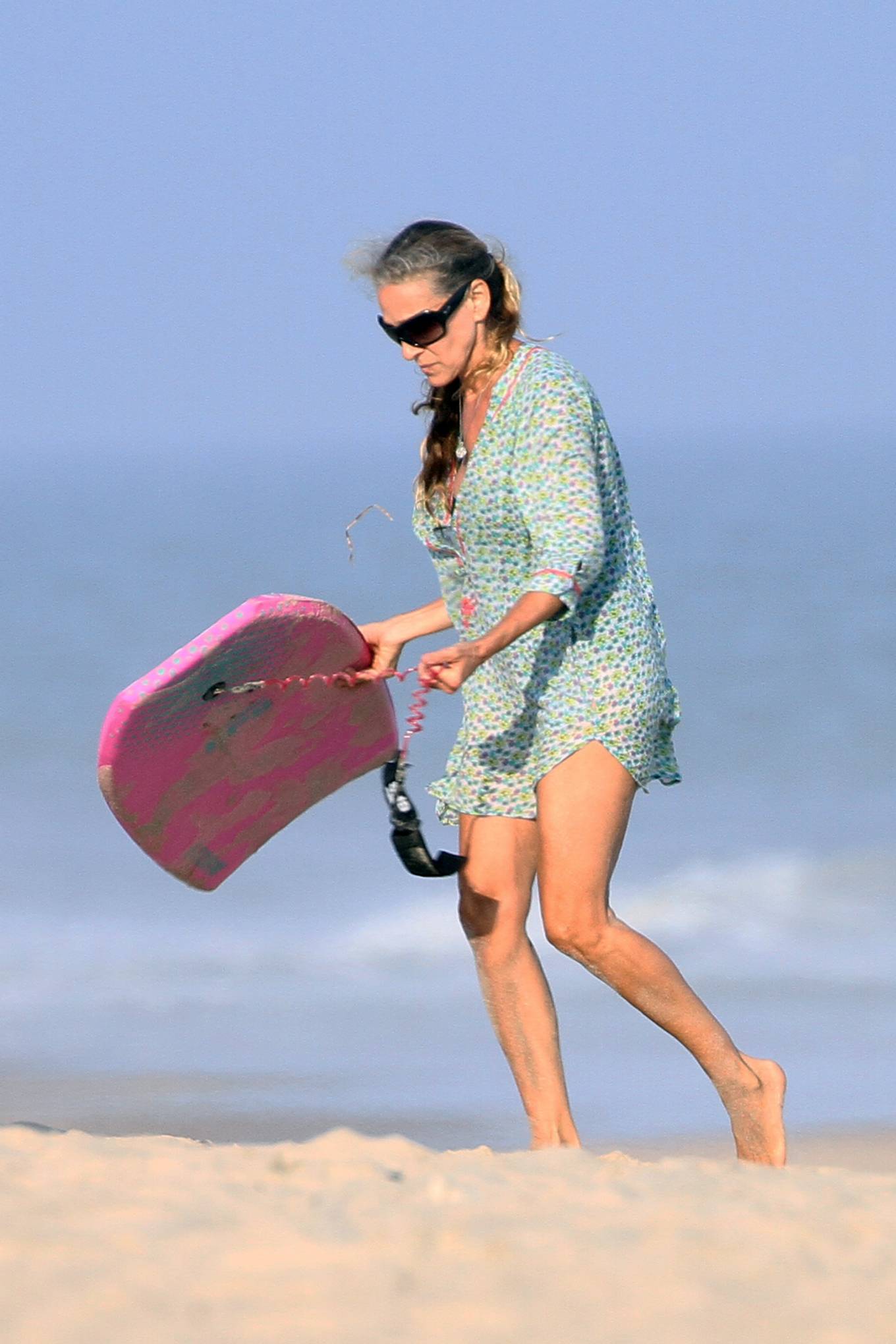 Sarah Jessica Parker - In a bikini with her husband at the beach in the ...