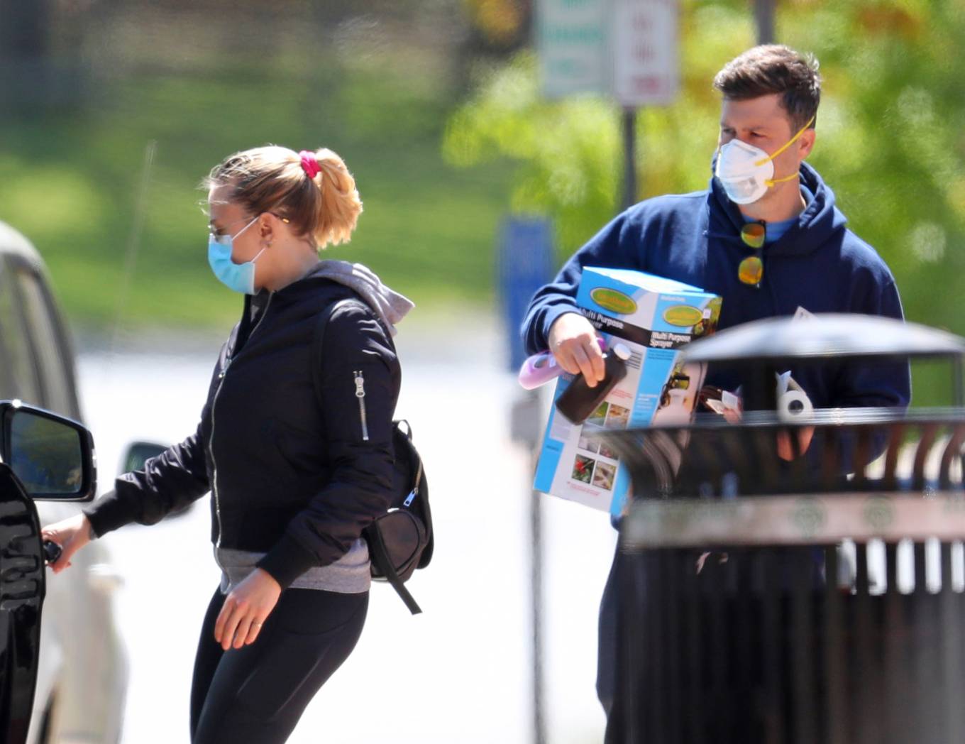 Scarlett Johansson and Colin Jost â€“ Out in The Hamptons, New York