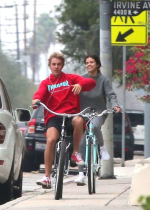 Selena Gomez and Justin Bieber on a bike ride in Los Angeles