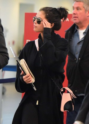 Selena Gomez - Laguardia Airport in New York