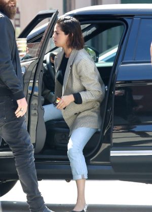 Selena Gomez - Out and about in Hollywood