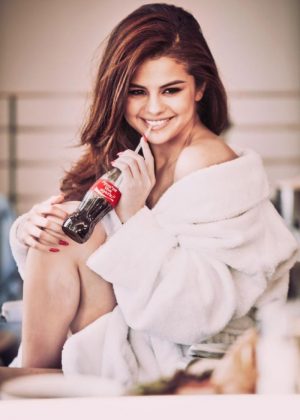 Selena Gomez - #shareacoke Coca Cola Campaign 2016