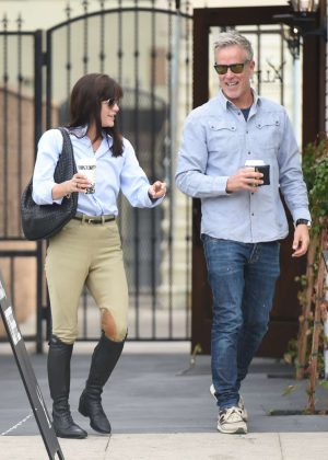 Selma Blair - Gets a coffee with a friend in Los Angeles