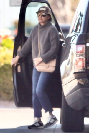 Shannen Doherty - Stopping at a gas station to fill up in Malibu
