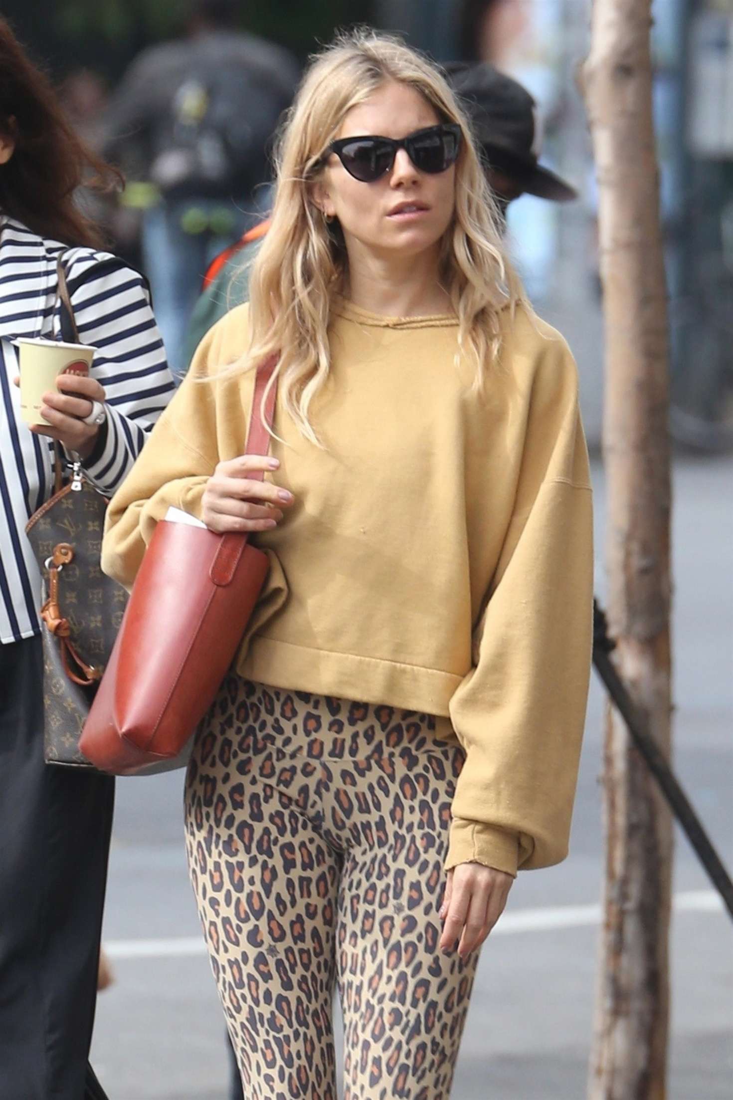 Sienna Miller in Leopard Print Tights -10 – GotCeleb