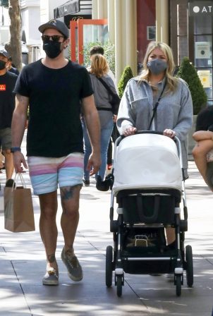 Stassi Schroeder - Steps Out for lunch at The Grove in Los Angeles