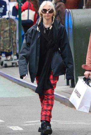 Taylor Momsen - Wears pajama bottoms during a stroll in New York